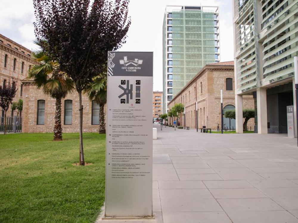 Jocu-proyecto-ayuntamirnto-valencia3 Proyecto tótem rotulado