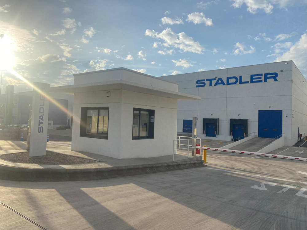 Jocu-proyecto-stadler-3 Proyecto letras recortadas en composite azul