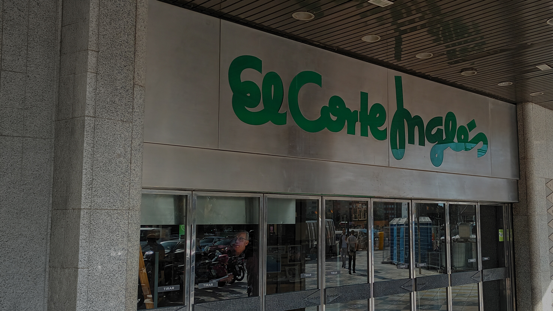 Proyecto letras vaciadas en placa de aluminio